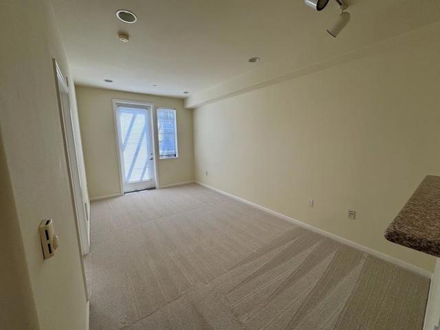 989 Franklin Street, Oakland CA: https://media.crmls.org/mediaz/d2c8526e-3131-49fc-b760-b9e153b6201e.jpg