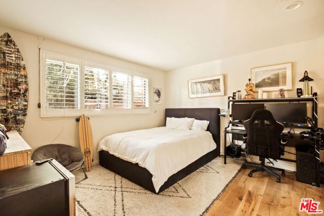 6641 Bedford Avenue, Los Angeles CA: https://media.crmls.org/mediaz/d2c8c636-2ec5-4e08-a6c9-e62979648cc0.jpg