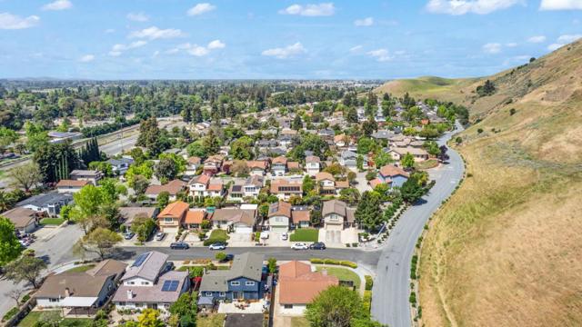 93 Barnes Lane, Fremont CA: https://media.crmls.org/mediaz/d2c8f284-2c92-4bf6-95f0-7ed15e455c91.jpg