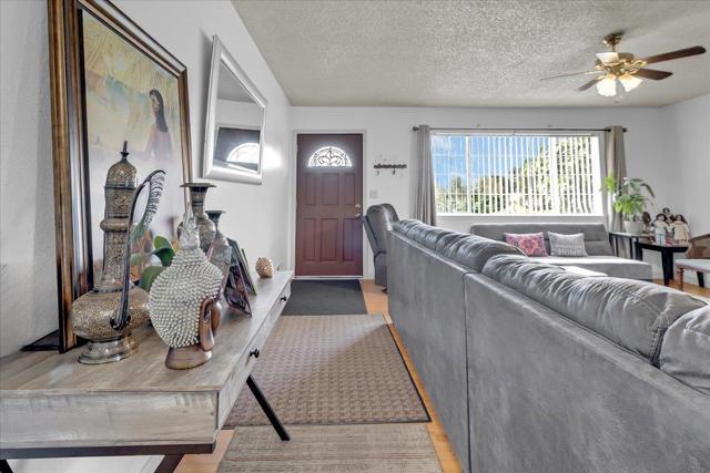 401 Spruce Circle, Watsonville CA: https://media.crmls.org/mediaz/d2c90440-9d63-46ec-a914-eb78304887c3.jpg