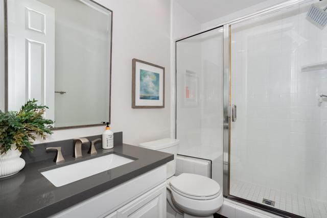 7866 Calle Oliva, Carlsbad CA: https://media.crmls.org/mediaz/d2c95838-90cb-4c91-8951-75d5e9113175.jpg