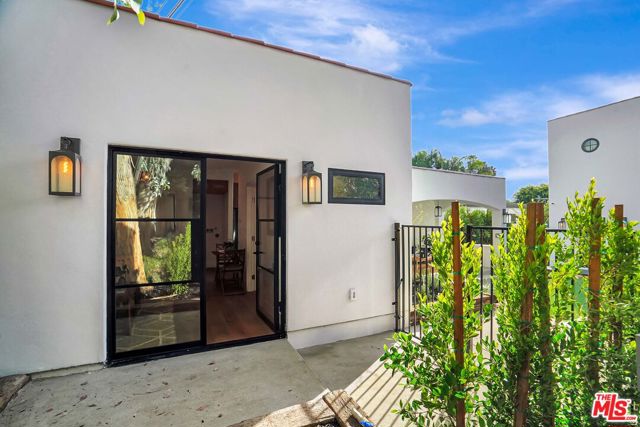 8617 Rugby Drive, West Hollywood CA: https://media.crmls.org/mediaz/d2c9a86c-d09c-4284-880a-ef59ce39bd42.jpg