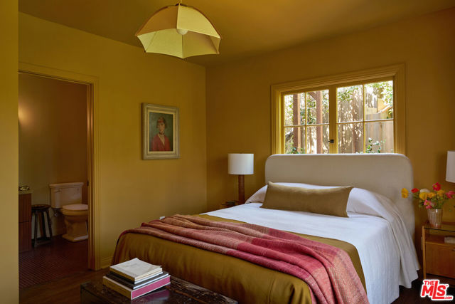 Image 16 of 35 For 1960 Escarpa Drive