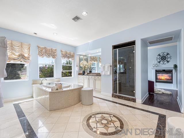 6839 Helenite Pl, Carlsbad CA: https://media.crmls.org/mediaz/d2ca6999-5660-43d9-89a6-171179a23f37.jpg