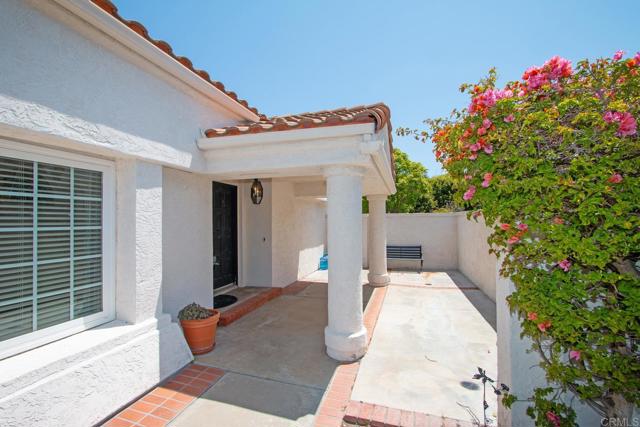 Detail Gallery Image 6 of 50 For 344 via Del Astro, Oceanside,  CA 92057 - 4 Beds | 2/1 Baths