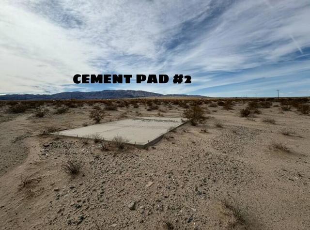 81325 29 Palms Highway, 29 Palms CA: https://media.crmls.org/mediaz/d2cb40e0-0bfc-4dca-88bc-f0a9a950325f.jpg