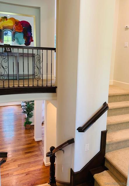 5199 Seagrove Place, San Diego CA: https://media.crmls.org/mediaz/d2cb93da-75ed-4e23-a1f7-9b987aab1e07.jpg