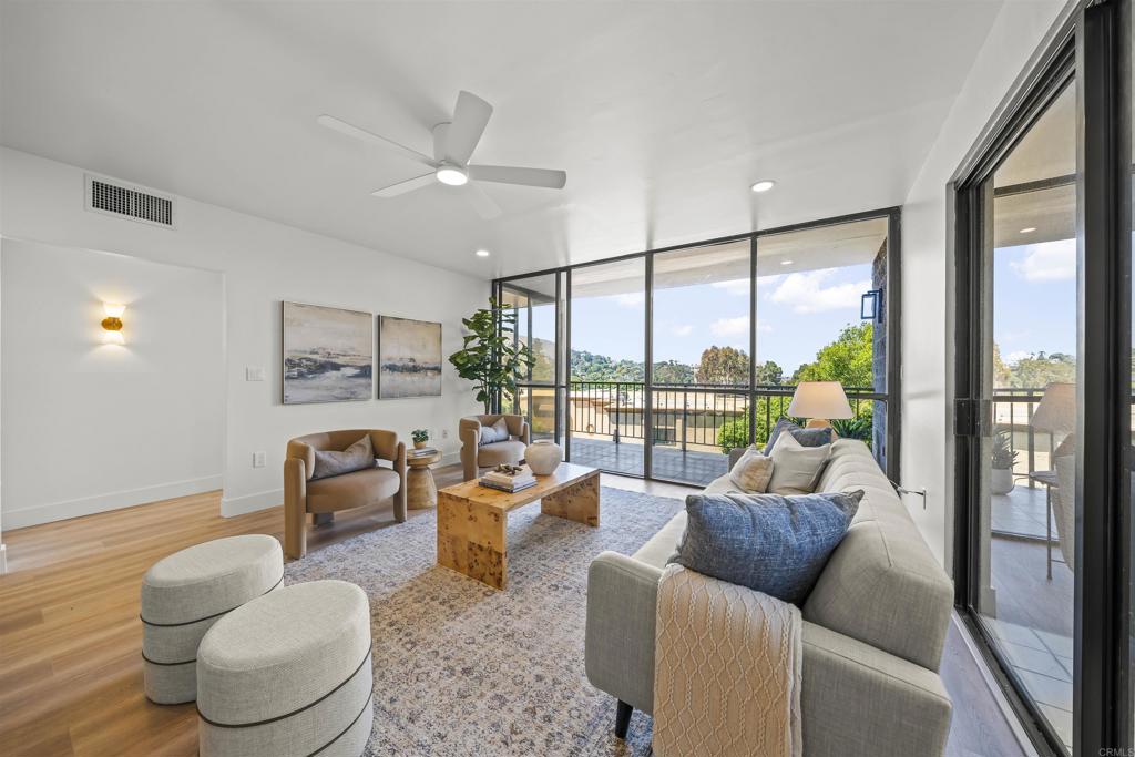 2500 Torrey Pines Rd - photo 20