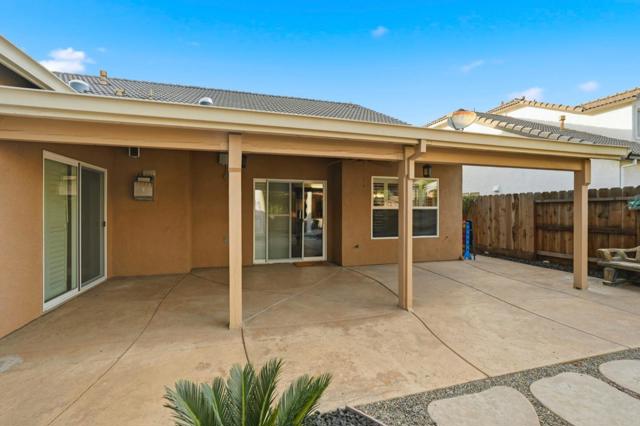 4152 Post Oak Drive, Turlock CA: https://media.crmls.org/mediaz/d2cd9f37-ebac-4603-ae23-81ff66b30eb6.jpg