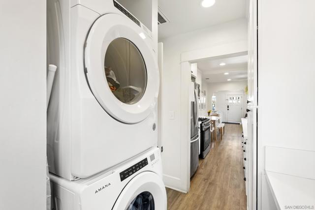 4066 Cherokee Ave, San Diego CA: https://media.crmls.org/mediaz/d2ce0d72-f810-4d4f-9d3a-14c4ace49ff1.jpg
