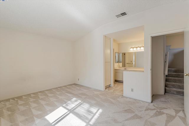 Image 16 of 40 For 1741 Abington Ct