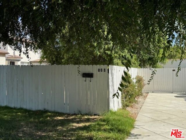 Image 2 for 546 N Keystone St, Burbank, CA 91506