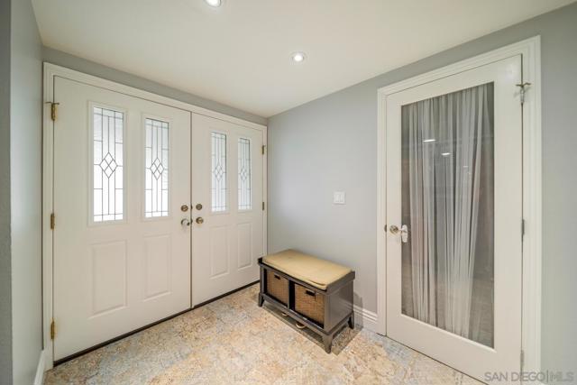 1654 Palomino Ln, Escondido CA: https://media.crmls.org/mediaz/d2cf1645-4b84-4db0-b4df-ba40292fc0ed.jpg
