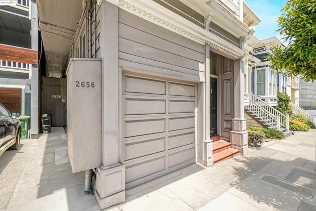 2654 Bush St, San Francisco CA: https://media.crmls.org/mediaz/d2d15515-6651-478c-af29-0f604b70fbd4.jpg