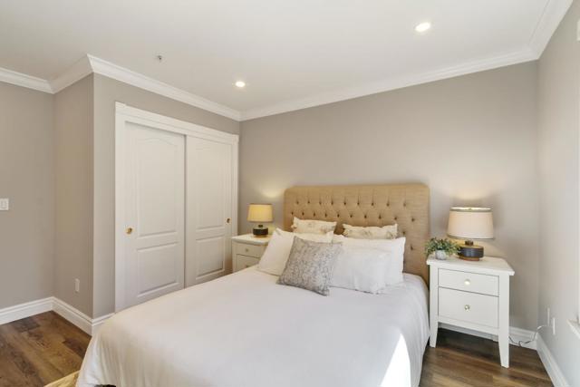 1499 Oak Grove Avenue, Burlingame CA: https://media.crmls.org/mediaz/d2d1c362-5f48-4b87-9c39-9fb2532396c5.jpg