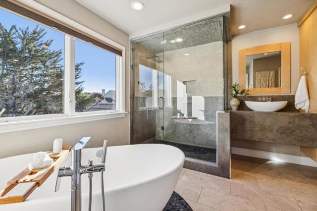 62 Spyglass Court, Half Moon Bay CA: https://media.crmls.org/mediaz/d2d1e7b4-243f-4462-b076-da8b86eb6882.jpg
