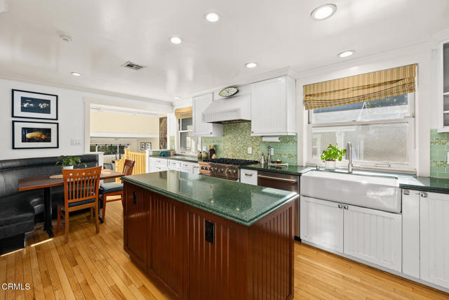 1967 La France Avenue, South Pasadena CA: https://media.crmls.org/mediaz/d2d364ad-e3b9-4e0e-8cc0-4afc8c5fe37c.jpg