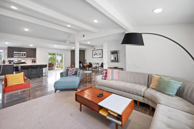 3059 N Biskra Road, Palm Springs CA: https://media.crmls.org/mediaz/d2d39c65-e41a-48a9-872d-f1116fb71144.jpg