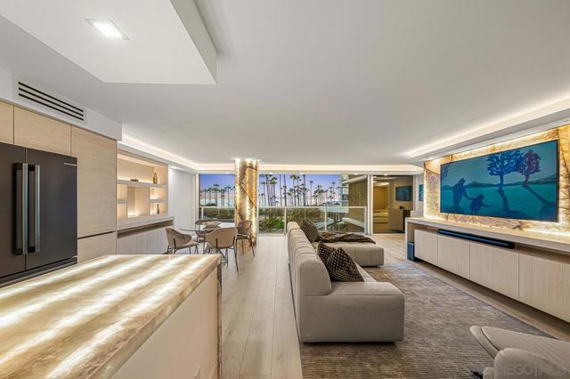 1820 Avenida Del Mundo, Coronado CA: https://media.crmls.org/mediaz/d2d3b90b-0a6c-41c4-b9e7-790f2d10ad5e.jpg