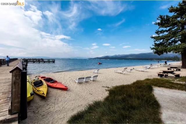 3535 Lake Tahoe Blvd, South Lake Tahoe CA: https://media.crmls.org/mediaz/d2d4c933-5365-49c7-8177-295e8e5990e5.jpg