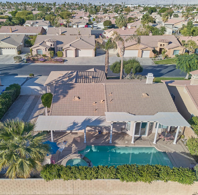 81145 Aurora Avenue, Indio CA: https://media.crmls.org/mediaz/d2d60749-c9d1-4e3f-928f-1b09b4ebdacf.jpg