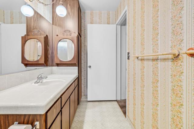 664 Delta Way, Watsonville CA: https://media.crmls.org/mediaz/d2d620da-d6db-443e-97ff-0288ab2cbd5a.jpg