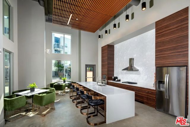 10568 Promenade Gateway, El Monte CA: https://media.crmls.org/mediaz/d2d6316f-1271-4802-bb19-2fbc24130b31.jpg