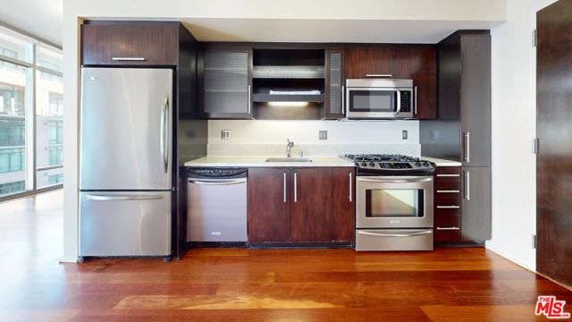 1100 Hope Street, Los Angeles, California 90015, 1 Bedroom Bedrooms, ,1 BathroomBathrooms,Condominium,For Sale,Hope,24402485