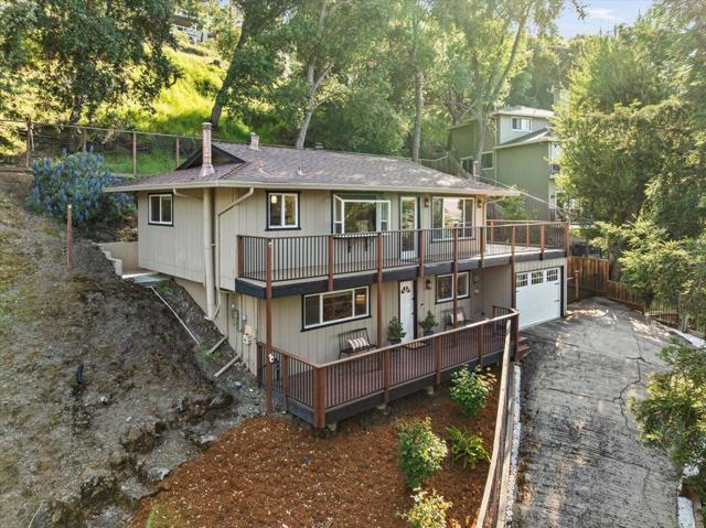 17785 Manzanita Drive, Morgan Hill CA: https://media.crmls.org/mediaz/d2d6b27a-0223-4543-b0a3-2b4578b5f024.jpg