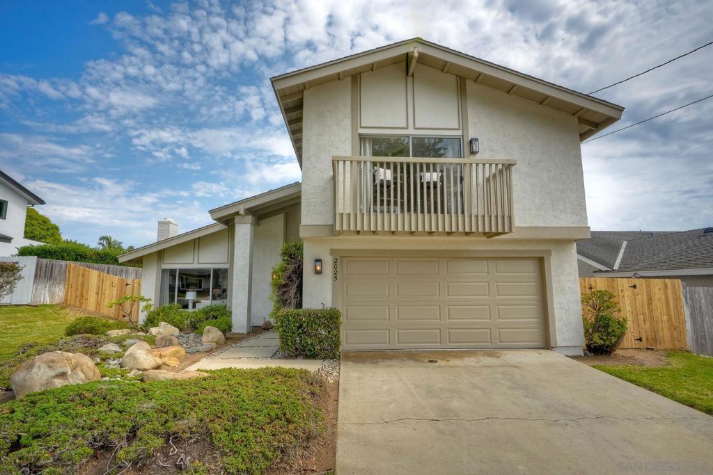 2025 Linda Ln