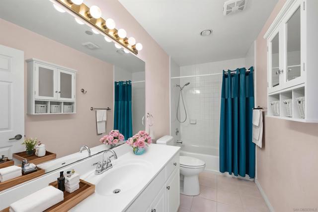750 State St, San Diego CA: https://media.crmls.org/mediaz/d2d94d6a-7ceb-4a95-9a8f-cb5d6f780797.jpg
