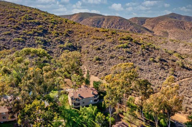 7336 Mission Dam Terrace, Santee CA: https://media.crmls.org/mediaz/d2db3232-232e-4c14-967c-e51119b6738f.jpg