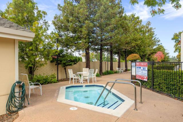 576 W Parr Avenue, Los Gatos CA: https://media.crmls.org/mediaz/d2db6f19-abb0-45f5-9d6e-7e552e117c21.jpg