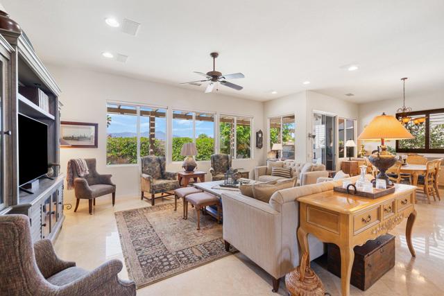 44085 Royal Troon Drive, Indio CA: https://media.crmls.org/mediaz/d2dbe64d-1f15-4005-beb1-d75583e4af6d.jpg
