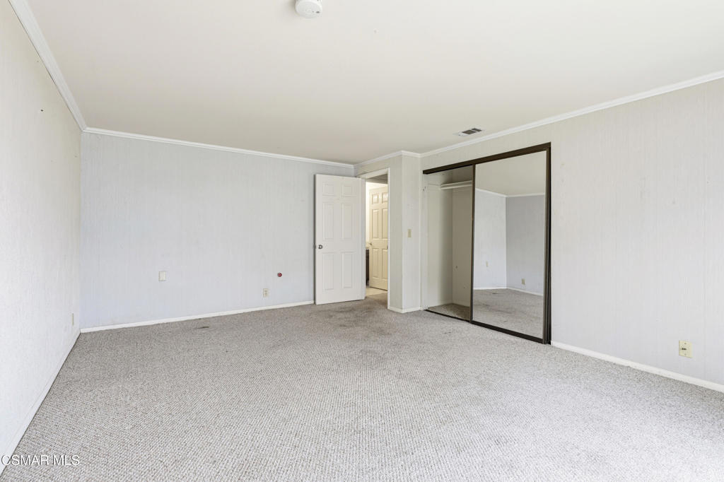 https://media.crmls.org/mediaz/d2dca4d7-6e61-4579-9bfd-e4cf76871066.jpg?preset=X-Large