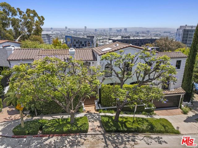 1348 Miller Drive, West Hollywood CA: https://media.crmls.org/mediaz/d2dd9219-91d6-4e7f-95b4-59fe7b6ae0d6.jpg