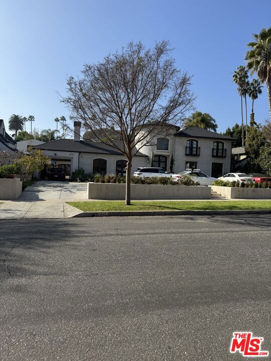 625 N Elm Drive