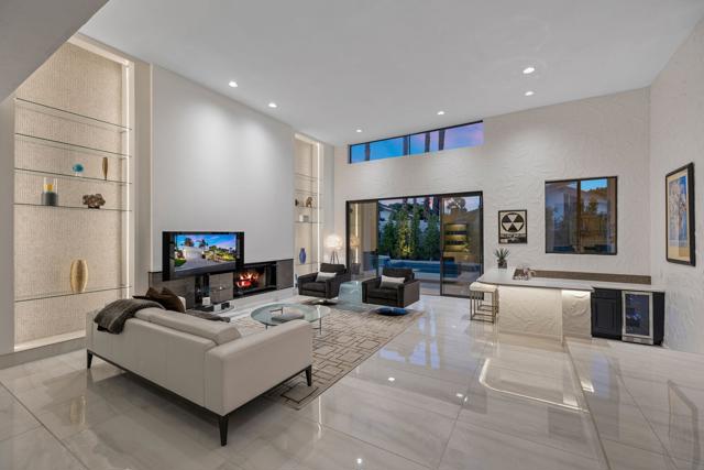 49 Mission Palms E Drive, Rancho Mirage CA: https://media.crmls.org/mediaz/d2dfabd7-1891-4150-b651-a9e45dd9fe82.jpg