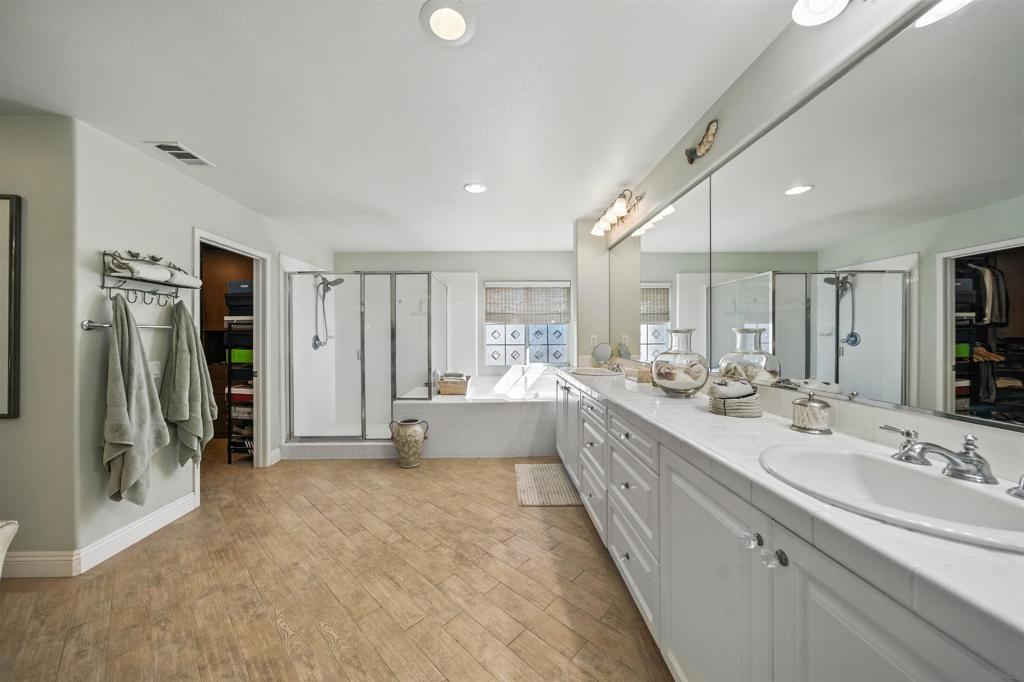 MLS #250031505SD img 35