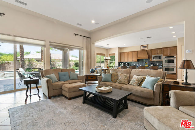 Image 4 of 30 For 78566 Blackstone Court