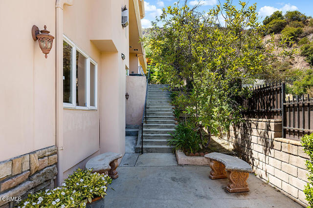 Detail Gallery Image 32 of 50 For 3422 Esperanza Ter, Glendale,  CA 91208 - 5 Beds | 5 Baths