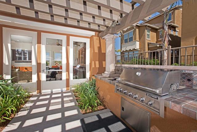1804 OLIVE GREEN ST, Chula Vista CA: https://media.crmls.org/mediaz/d2e057ba-b708-4e2e-95ae-645f79d11524.jpg