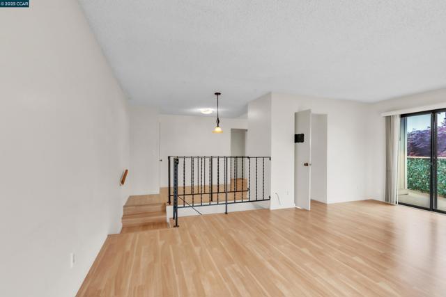 116 Falmouth Ct, Aptos CA: https://media.crmls.org/mediaz/d2e0929a-8451-401b-812e-6e29364a34bd.jpg
