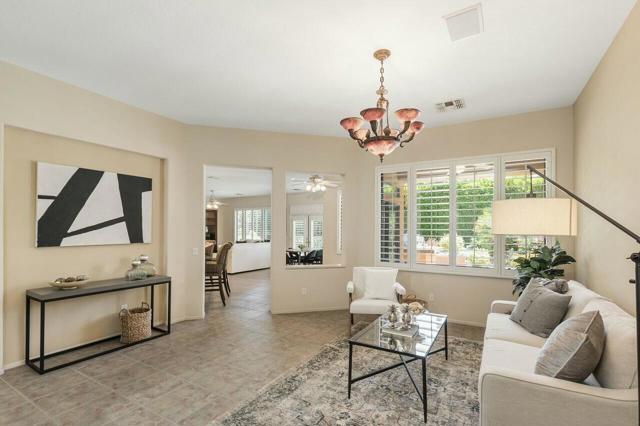 63 San Marino Circle, Rancho Mirage CA: https://media.crmls.org/mediaz/d2e1ff21-7f1a-4700-b6bd-a13fd9ede0b7.jpg
