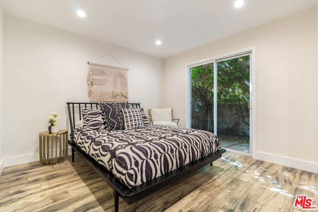 28374 Rey De Copas Lane, Malibu CA: https://media.crmls.org/mediaz/d2e2590d-9c4a-49c3-8cdc-7583e594ded8.jpg