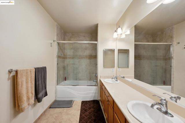 1310 Creekside Dr, Walnut Creek CA: https://media.crmls.org/mediaz/d2e2d1ee-142d-44b2-99e2-24c0010ff82e.jpg