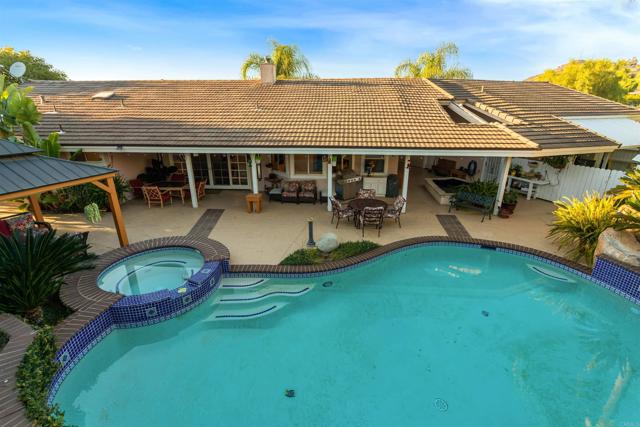 Detail Gallery Image 23 of 59 For 351 Sheila Ln, Fallbrook,  CA 92028 - 3 Beds | 3 Baths