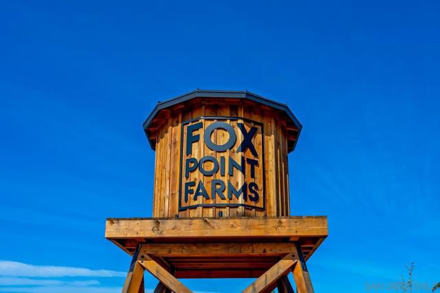 1216 Molara Ln, Encinitas CA: https://media.crmls.org/mediaz/d2e468d0-6267-4157-9e8a-73111dacc612.jpg