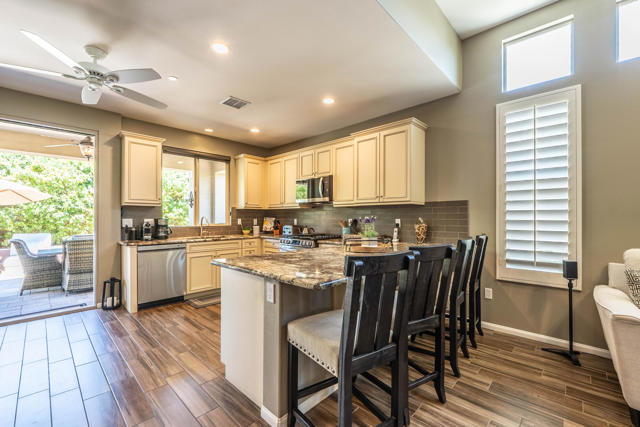 82820 Kingsboro Lane, Indio CA: https://media.crmls.org/mediaz/d2e53bd6-e6cf-4faf-bd6f-6ce591b96c1e.jpg