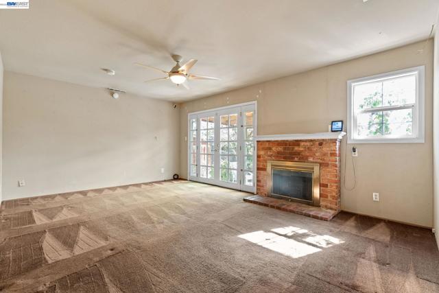 Image 3 of 46 For 35446 Cleremont Dr